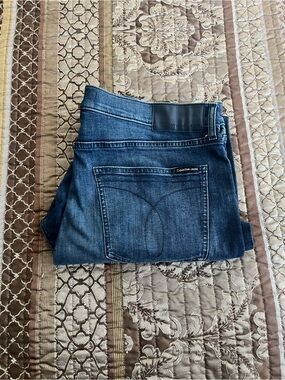 Calvin Klein Men’s Medium Blue Slim Straight Jeans
